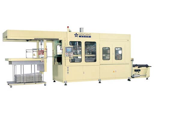 XC46-71/122A-CWP 全自动高速吸塑成型机